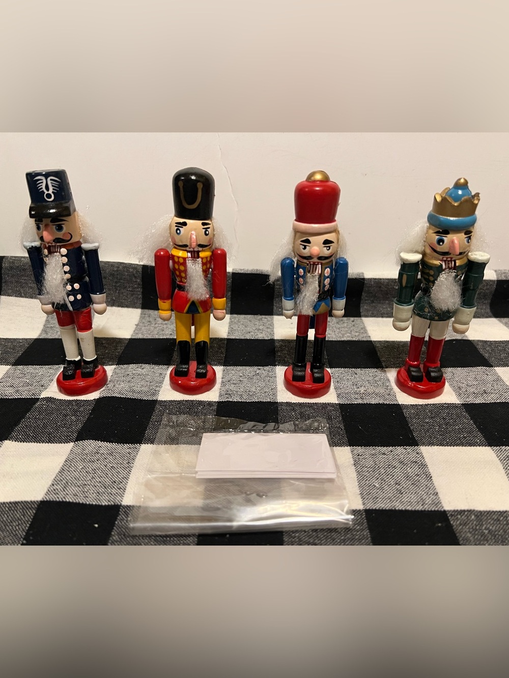 NWT DECORATIVE NUTCRACKER PLACE CARD HOLDERS.